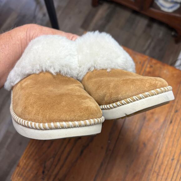 Warm winter OluKai z7977 Womens Tan leather sz 6 slipper house shoes Y2k - Picture 3 of 7